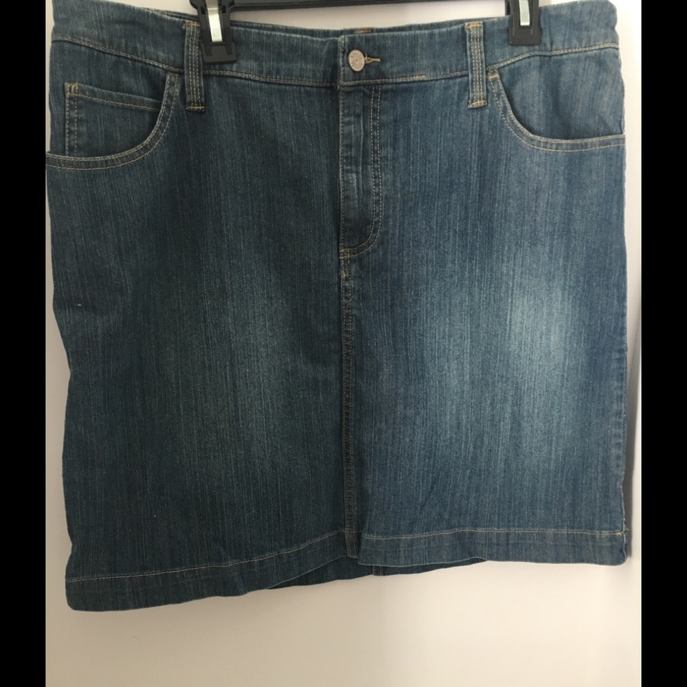 Jean skirt 16